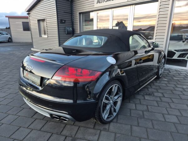 <span class="make">Audi</span><br/> TTS Roadster 2.0 TFSI quattro Exclusive – Bild 7