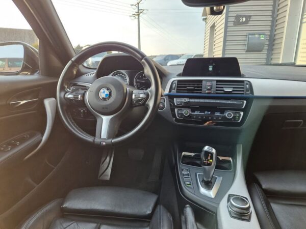 <span class="make">BMW</span><br/> 125i  M Sportpaket /LED/NAVI/LEDER – Bild 10