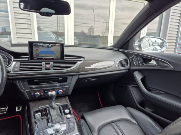 <span class="make">Audi</span><br/> RS6 Avant 4.0 TFSI quattro*CARBON*PANO.*MASSAGE* – Bild 12