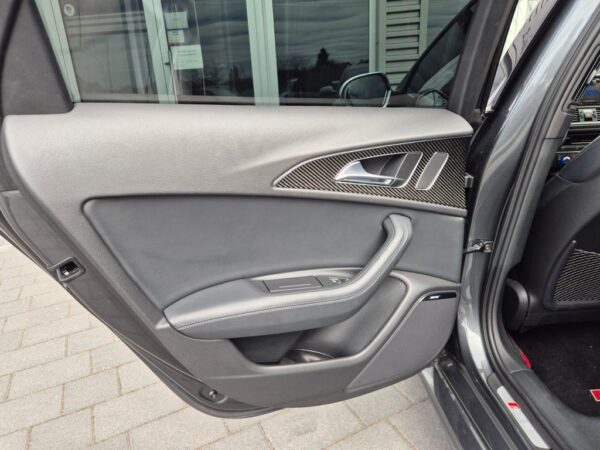 <span class="make">Audi</span><br/> RS6 Avant 4.0 TFSI quattro*CARBON*PANO.*MASSAGE* – Bild 18