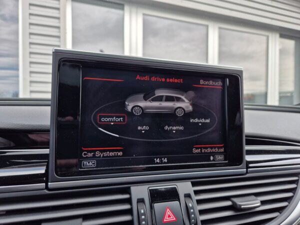 <span class="make">Audi</span><br/> RS6 Avant 4.0 TFSI quattro*CARBON*PANO.*MASSAGE* – Bild 20