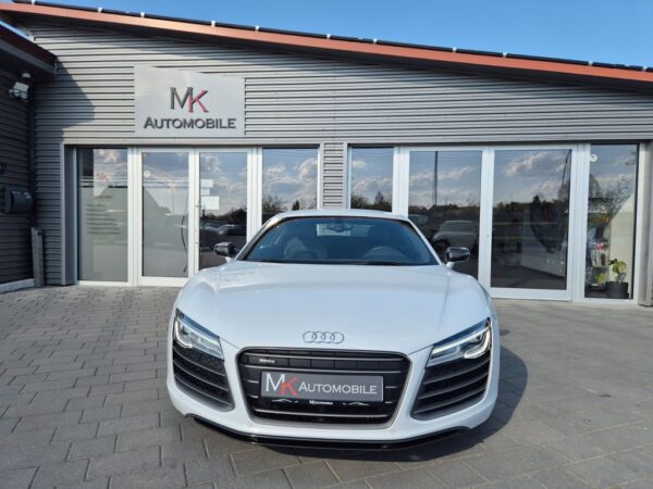 <span class="make">Audi</span><br/> R8 Coupe 5.2 FSI V10 Plus*CARBON*KERAMIK*DEUTSCH – Bild 3